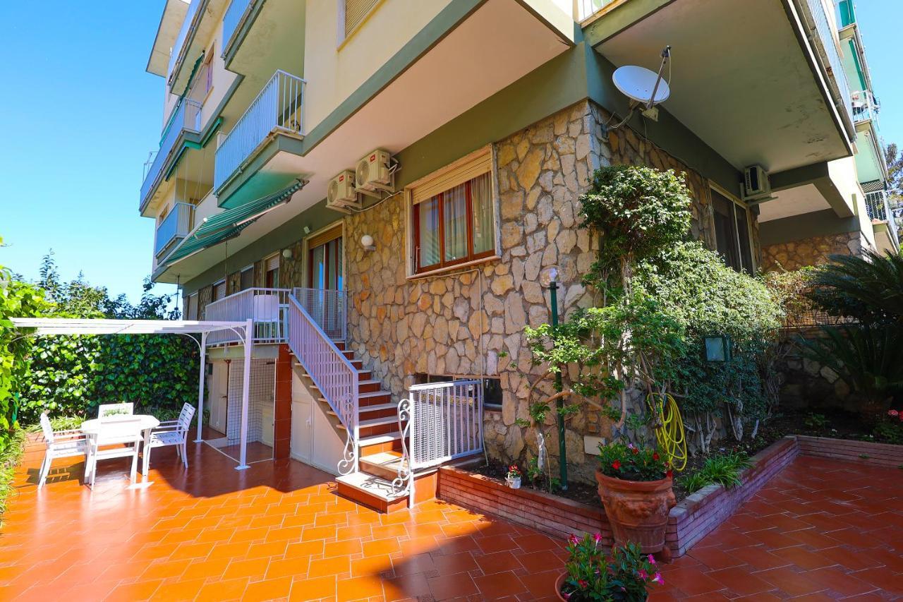 Apartamento Garden House Giulia Península Sorrentina Exterior foto